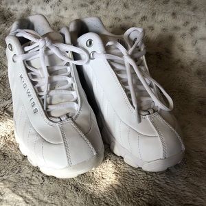 KSWISS all white gym shoe